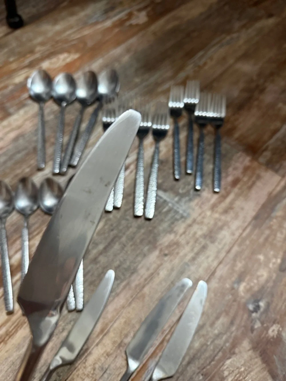 Hammered Stainless Steel Flatware Set